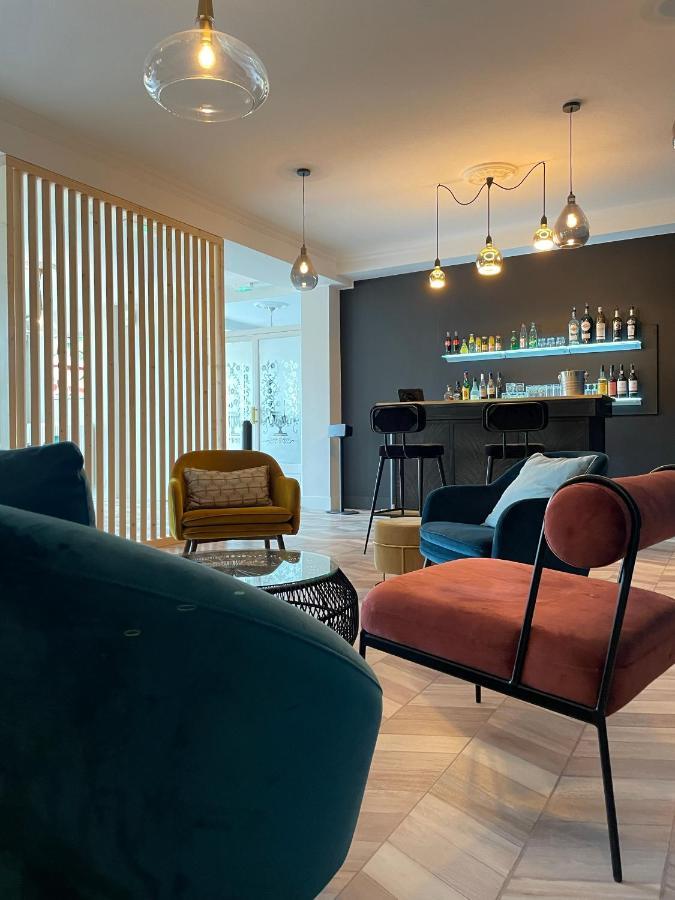 Hotel Restaurant Du Lac ブッサン エクステリア 写真