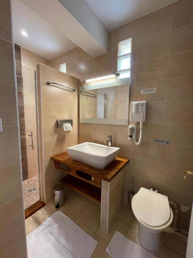 Hotel Restaurant Du Lac ブッサン エクステリア 写真
